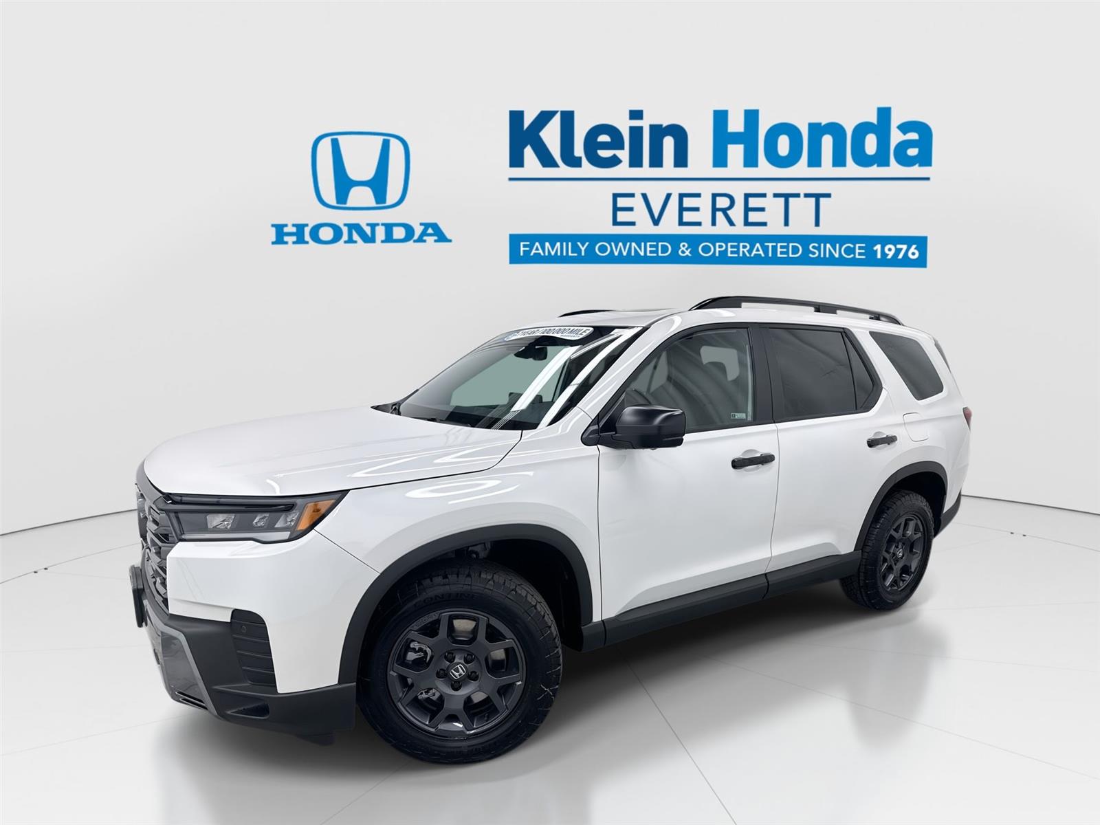 Platinum White Pearl 2026 Honda Pilot SUV / Crossover All-Wheel Drive Automatic