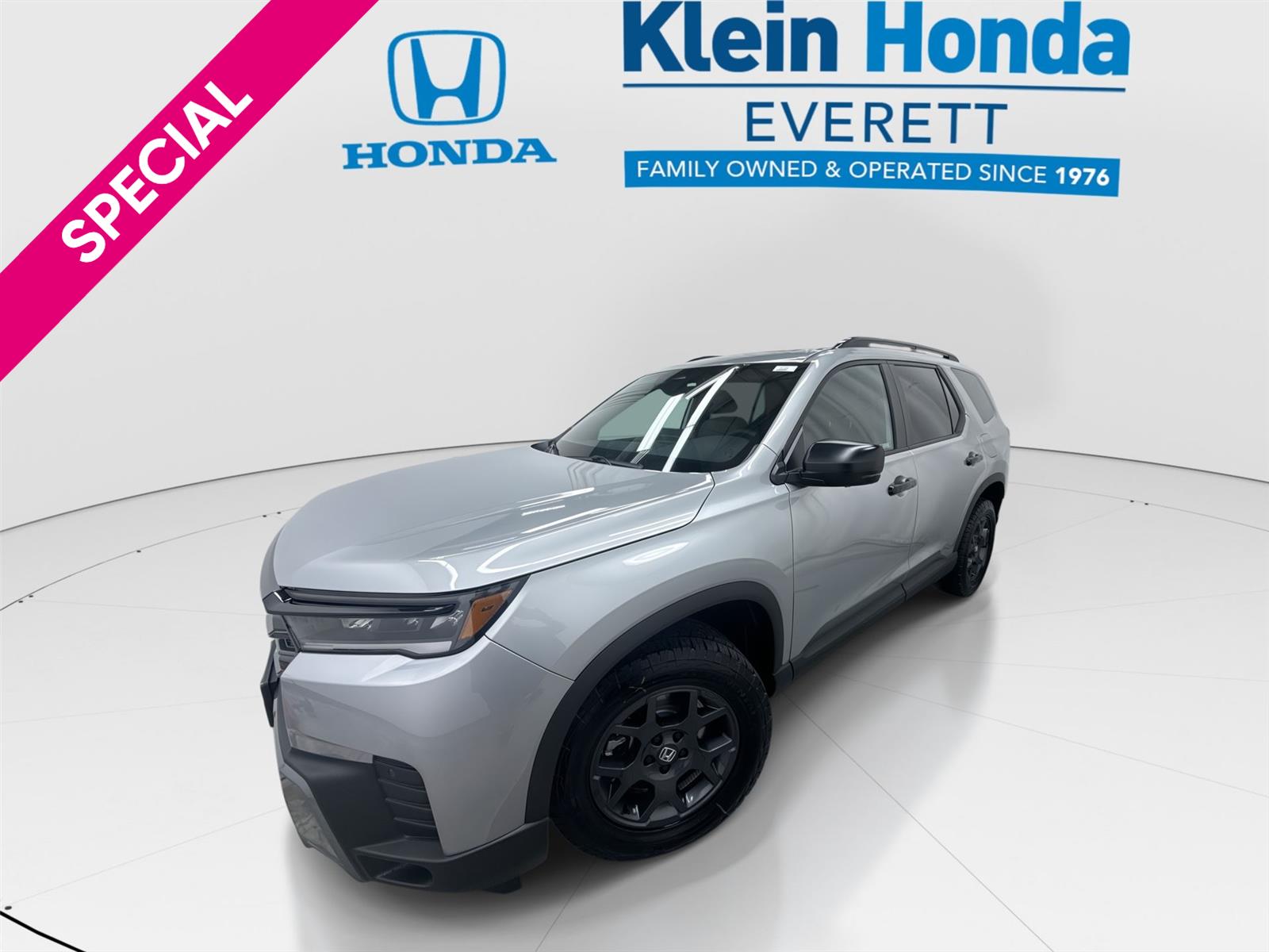 Solar Silver Metallic 2026 Honda Pilot SUV / Crossover All-Wheel Drive Automatic