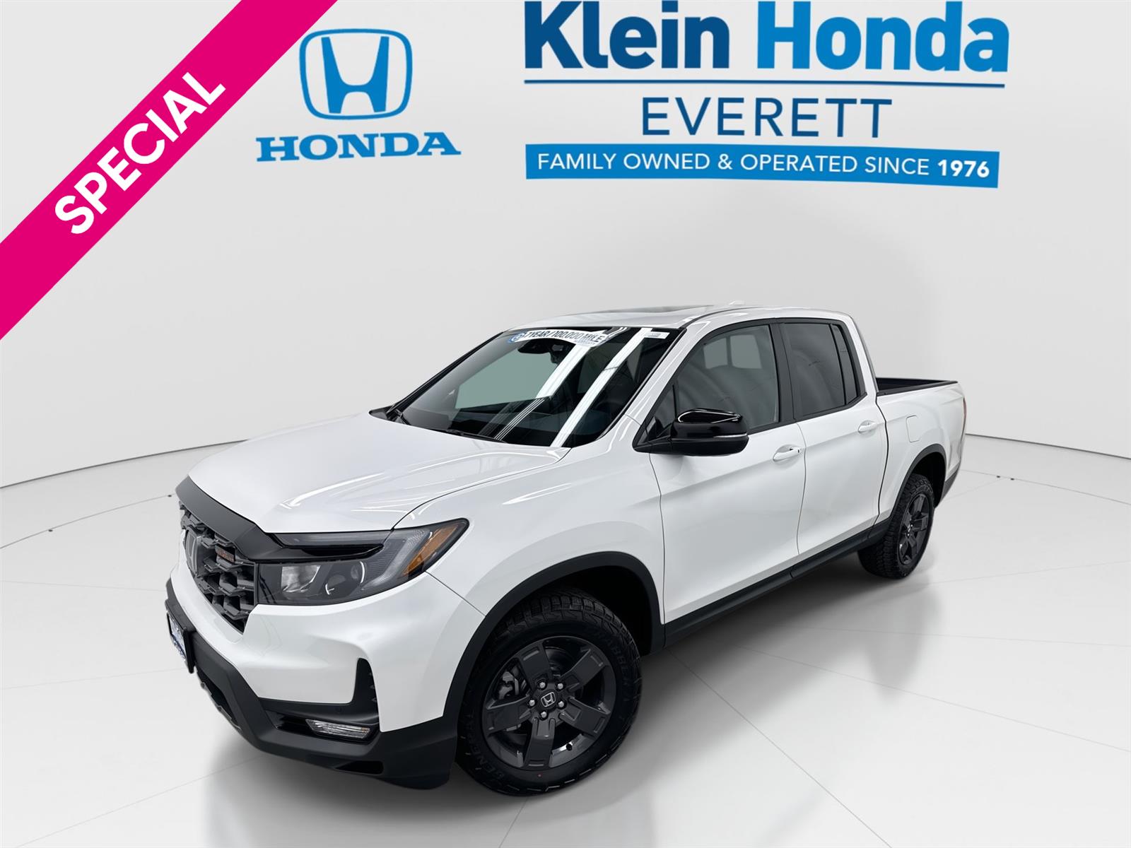 Platinum White Pearl 2026 Honda Ridgeline Pickup Truck All-Wheel Drive 9-Speed Automatic