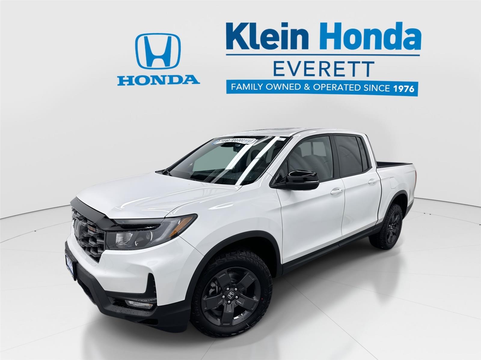 Platinum White Pearl 2026 Honda Ridgeline Pickup Truck All-Wheel Drive 9-Speed Automatic