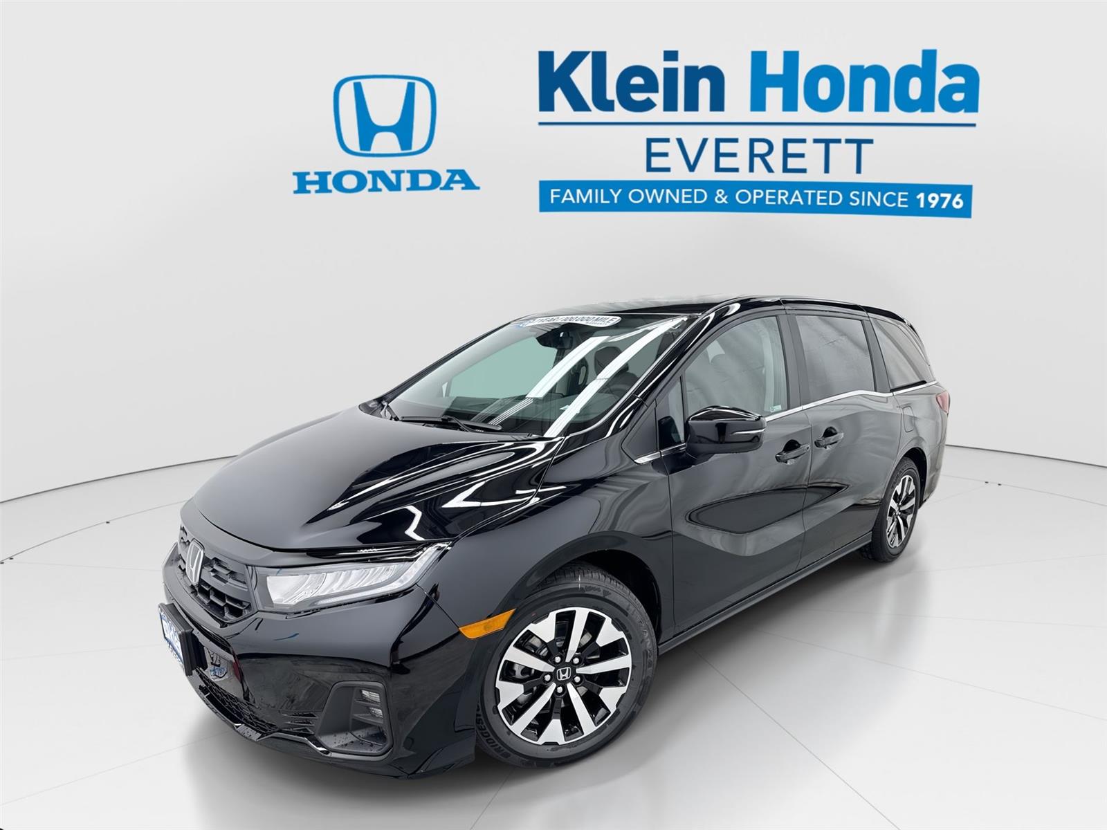 Crystal Black Pearl 2026 Honda Odyssey Minivan Front-Wheel Drive Automatic