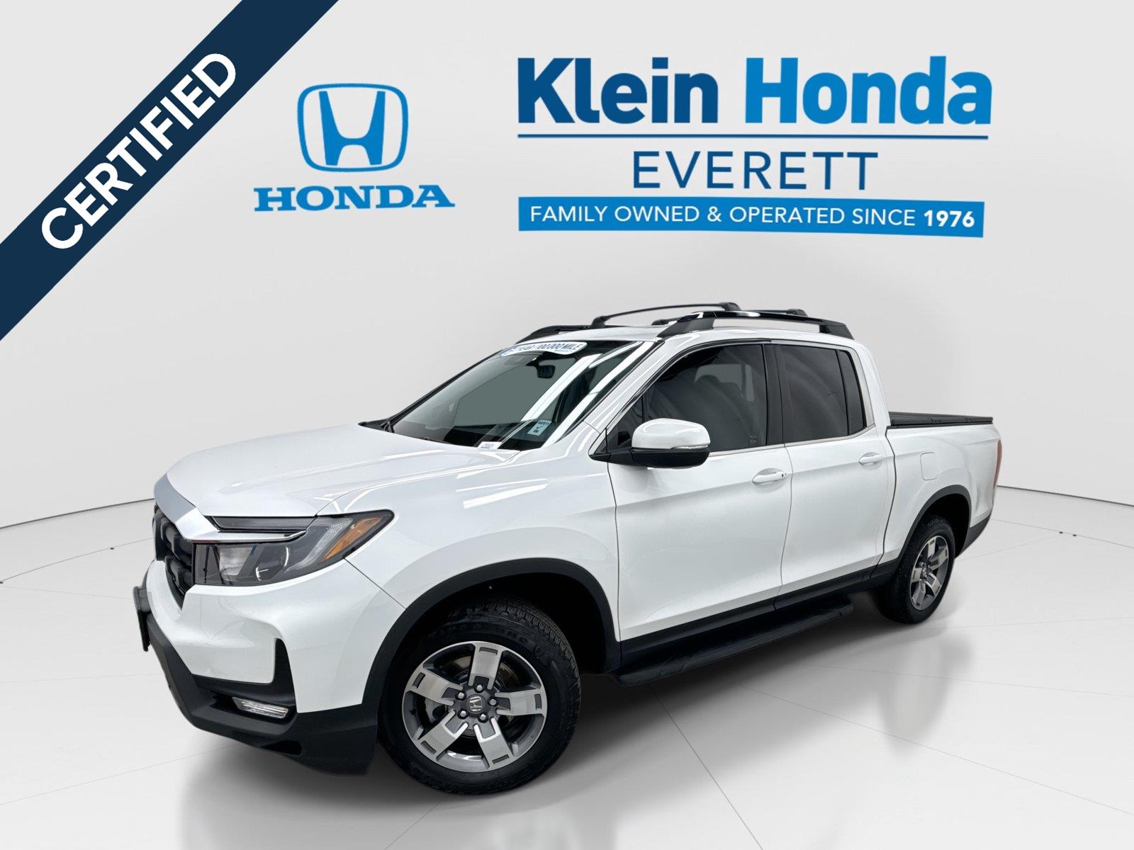 Platinum White Pearl 2024 Honda Ridgeline Pickup Truck All-Wheel Drive 9-Speed Automatic