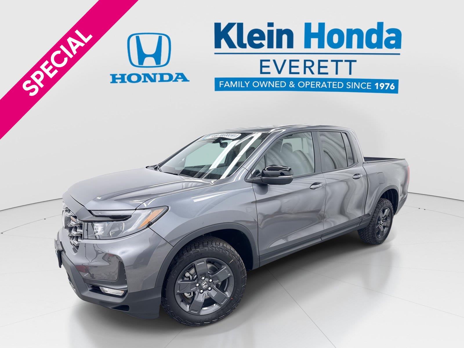 Gray (Modern Steel Metallic) 2026 Honda Ridgeline Pickup Truck All-Wheel Drive 9-Speed Automatic