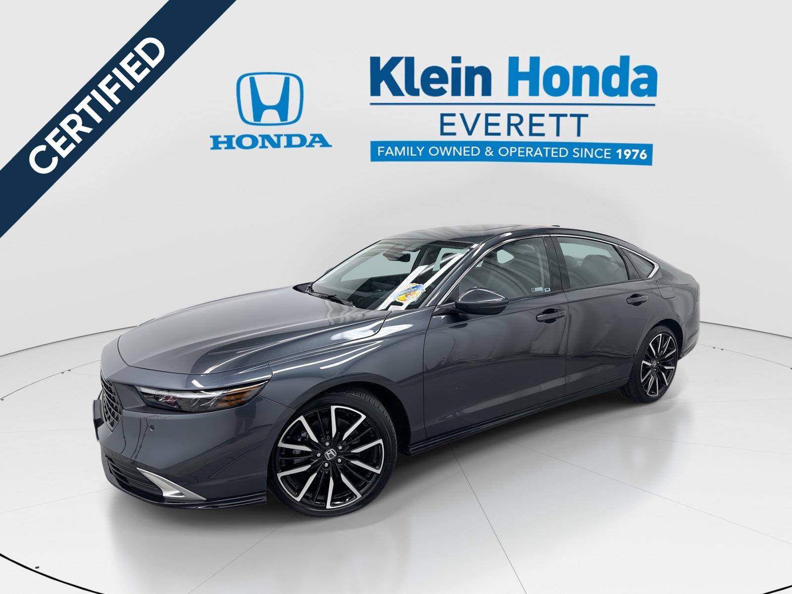 Meteorite Gray Metallic 2025 Honda Accord Hybrid Sedan Front-Wheel Drive 1-Speed Dual Clutch