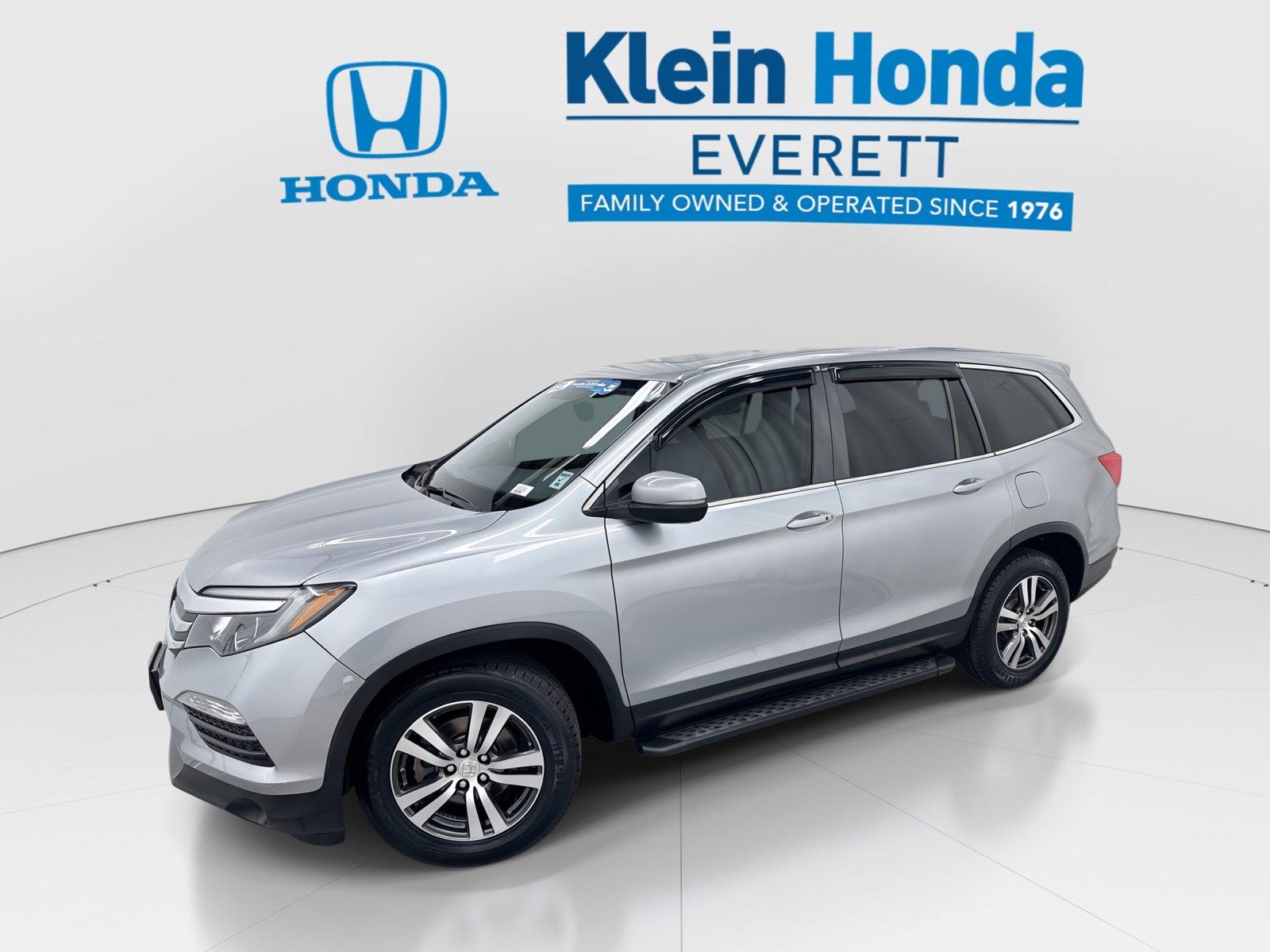 Lunar Silver Metallic 2016 Honda Pilot SUV / Crossover All-Wheel Drive Automatic