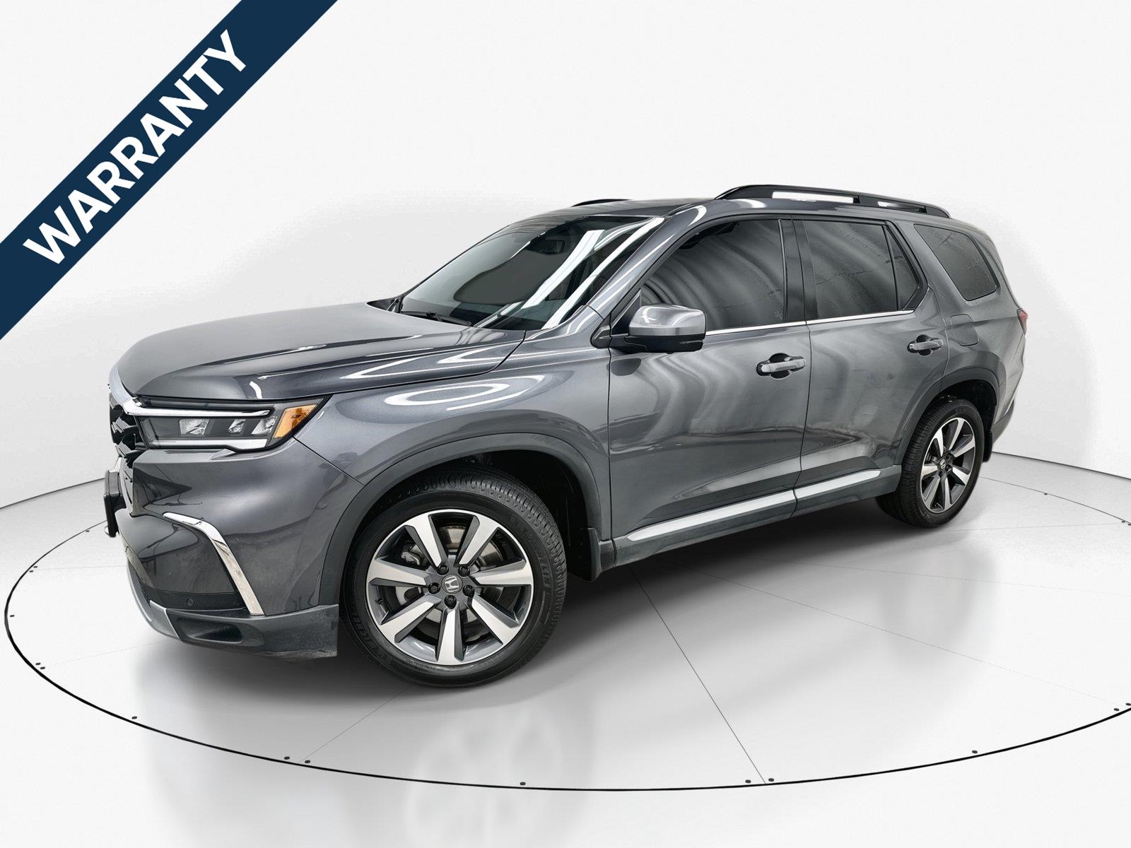 Gray (Modern Steel Metallic) 2023 Honda Pilot SUV / Crossover All-Wheel Drive Automatic