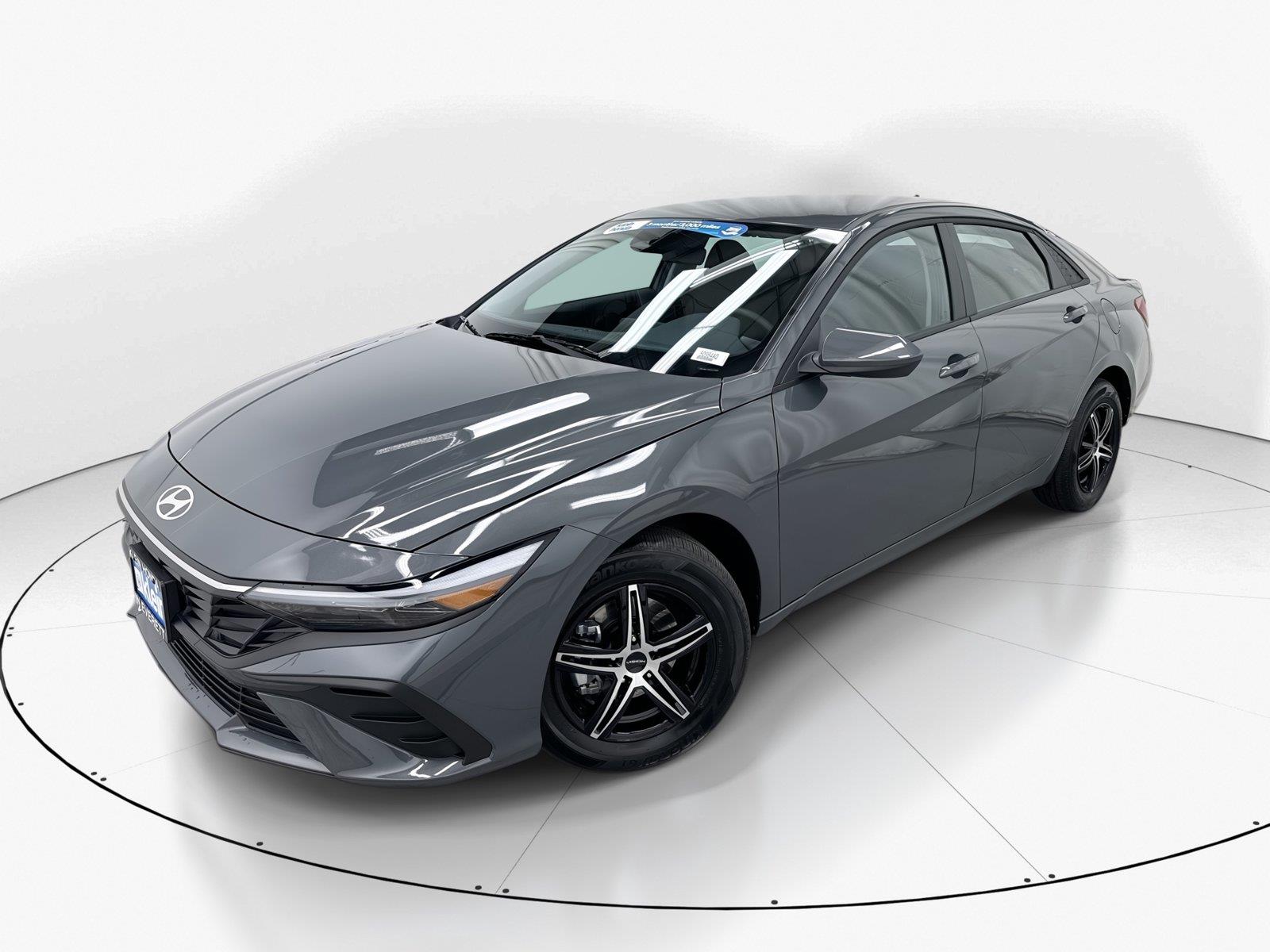 Ecotronic Gray 2026 Hyundai Elantra Sedan Front-Wheel Drive Continuously Variable Transmission