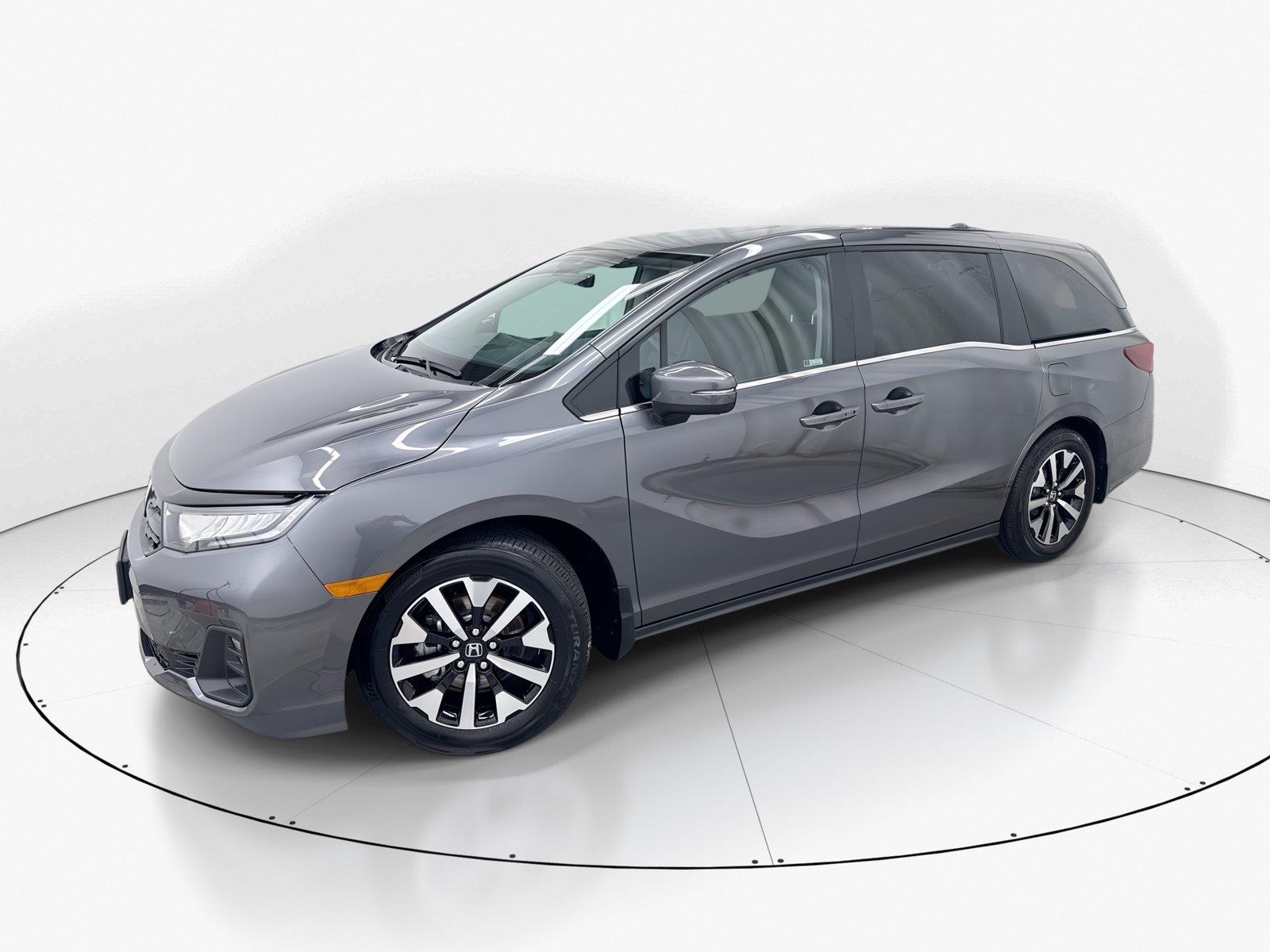 Gray (Modern Steel Metallic) 2026 Honda Odyssey Minivan Front-Wheel Drive Automatic