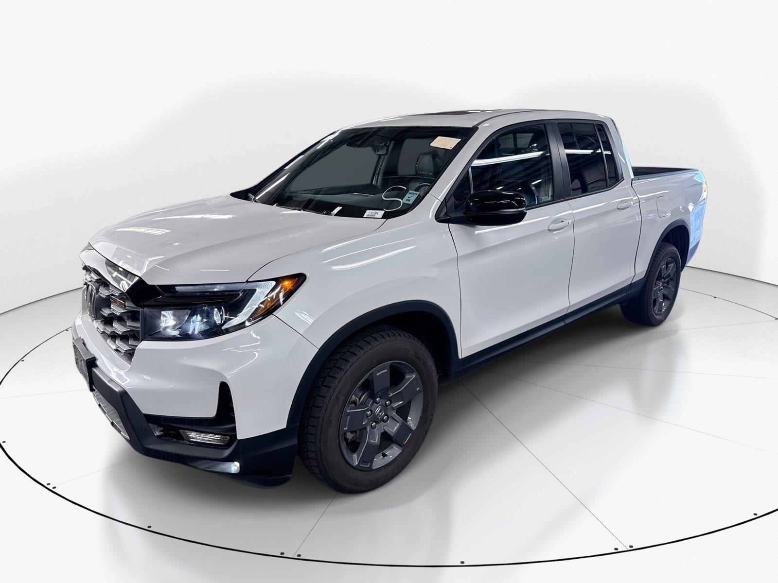 Platinum White Pearl 2024 Honda Ridgeline Pickup Truck All-Wheel Drive 9-Speed Automatic