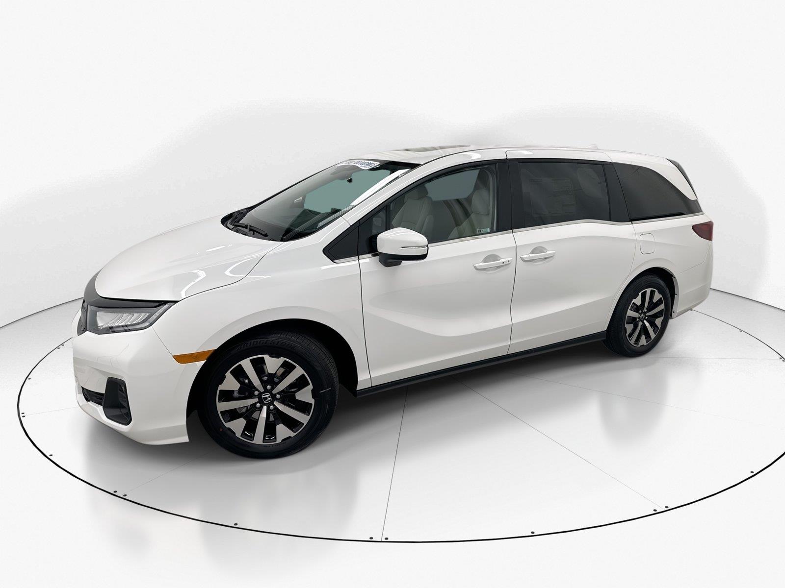 Platinum White Pearl 2026 Honda Odyssey Minivan Front-Wheel Drive Automatic