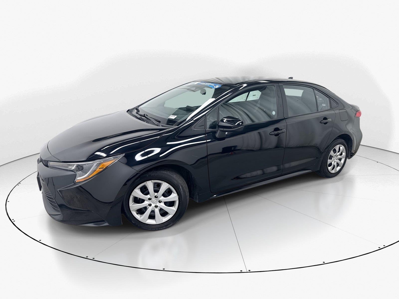 2025 Toyota Corolla LE FWD