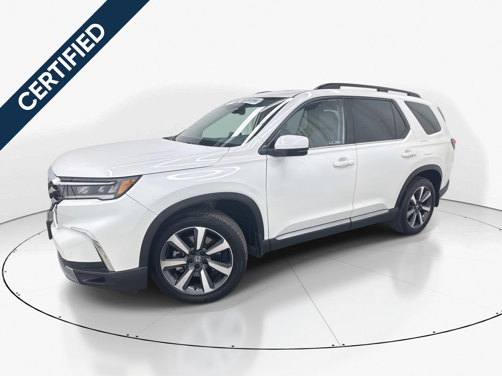 Platinum White Pearl 2024 Honda Pilot SUV / Crossover All-Wheel Drive Automatic