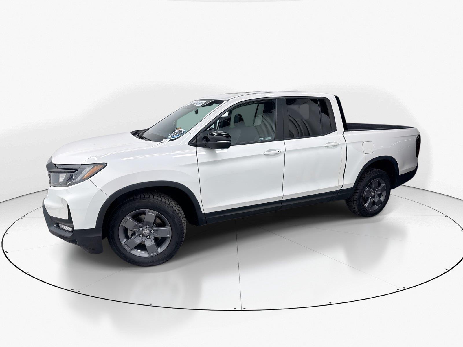 Platinum White Pearl 2024 Honda Ridgeline Pickup Truck All-Wheel Drive 9-Speed Automatic