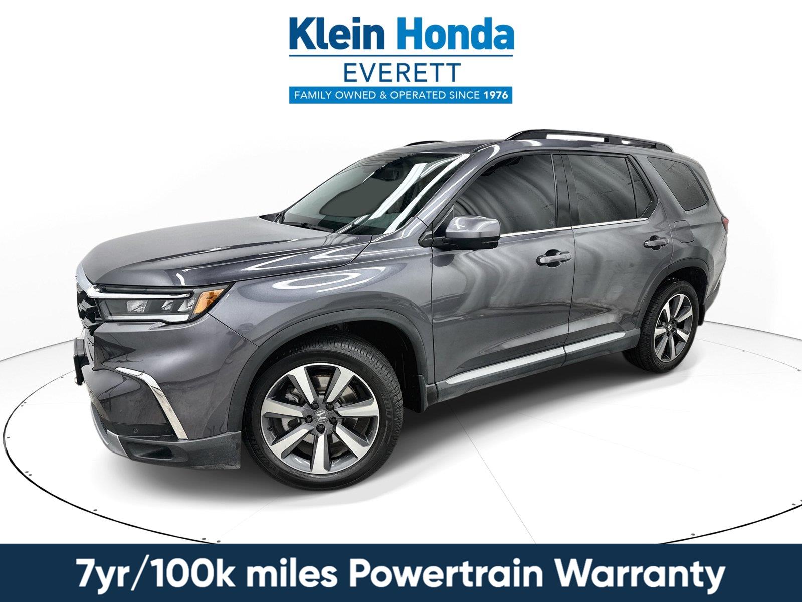 Gray (Modern Steel Metallic) 2023 Honda Pilot SUV / Crossover All-Wheel Drive Automatic