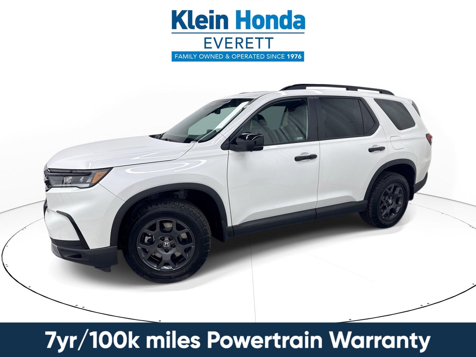 Platinum White Pearl 2024 Honda Pilot SUV / Crossover All-Wheel Drive