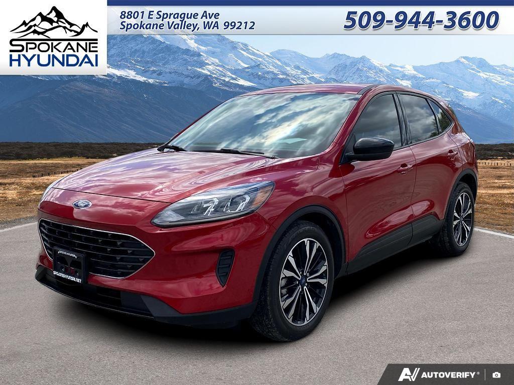 Rapid Red Metallic Tinted Clearcoat 2022 Ford Escape SE FWD SUV / Crossover Front-Wheel Drive 8-Speed Automatic