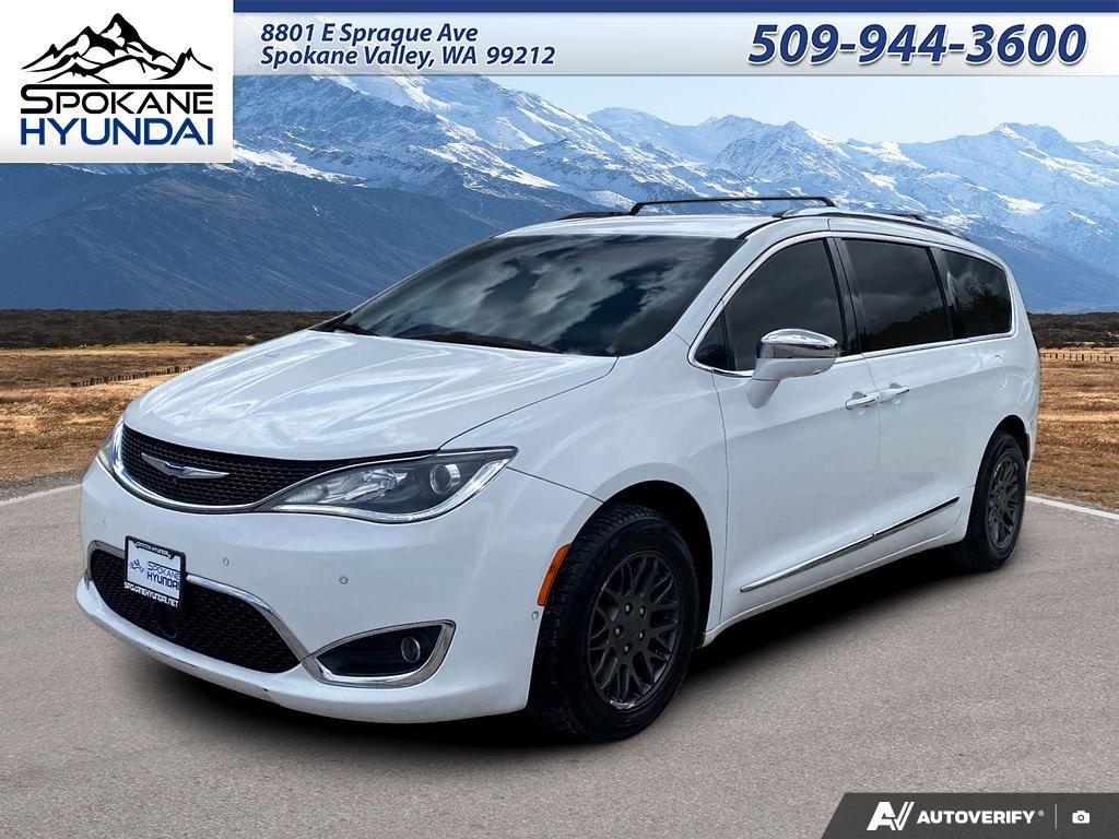 Bright White Clearcoat 2017 Chrysler Pacifica Limited FWD Minivan Front-Wheel Drive 9-Speed Automatic