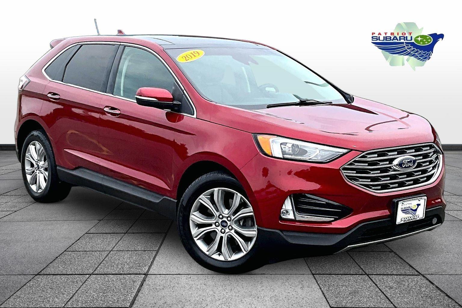 Ruby Red Metallic Tinted Clearcoat 2019 Ford Edge SUV / Crossover All-Wheel Drive 8-Speed Automatic