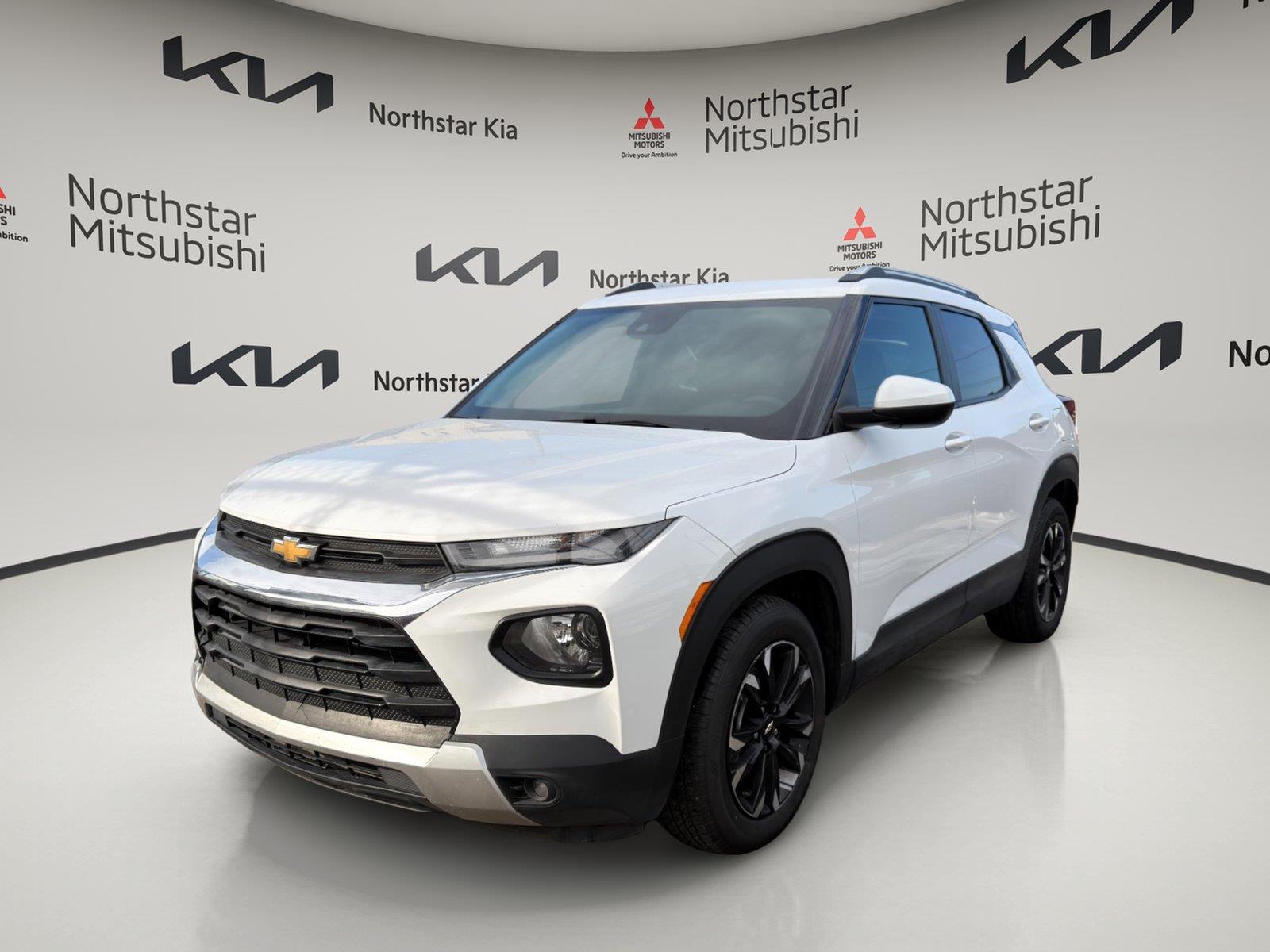 Summit White 2022 Chevrolet Trailblazer SUV / Crossover Front-Wheel Drive Continuously Variable Transmission