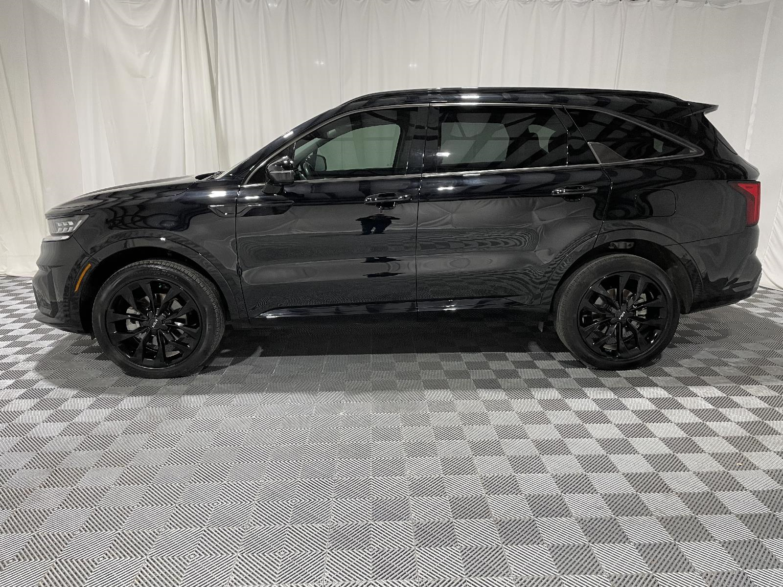 Used 2023 Kia Sorento SX SUV for sale in St Joseph MO