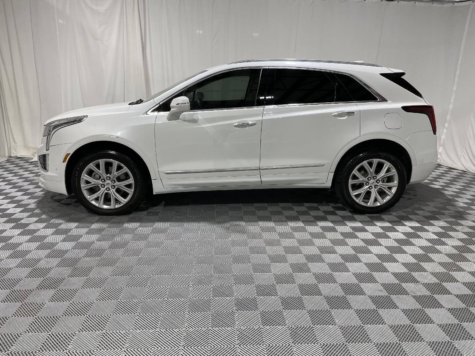 Used 2020 Cadillac XT5 Premium Luxury FWD SUV for sale in St Joseph MO