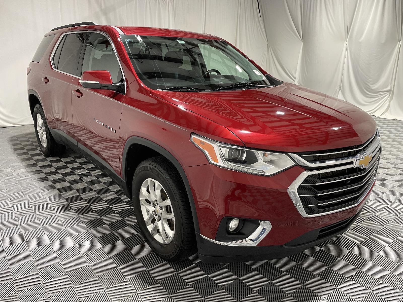 Used 2020 Chevrolet Traverse LT Cloth SUV for sale in St Joseph MO