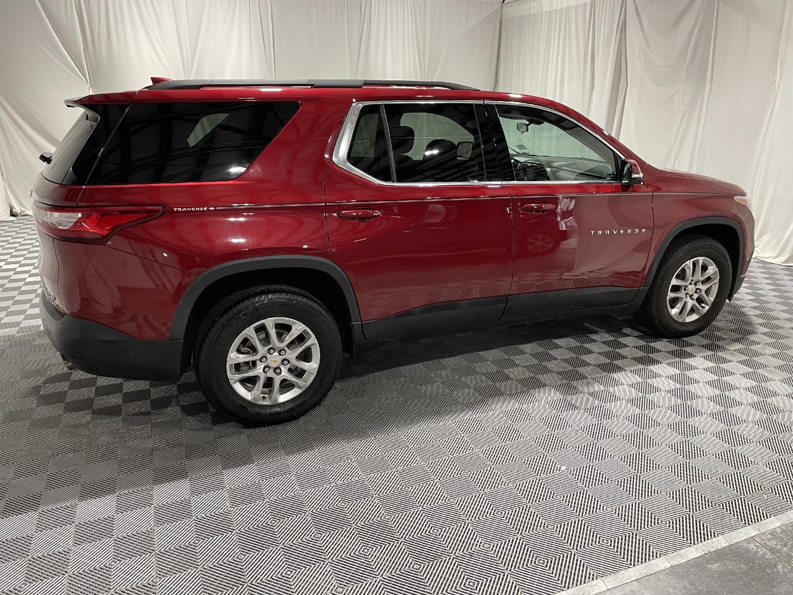 Used 2020 Chevrolet Traverse LT Cloth SUV for sale in St Joseph MO