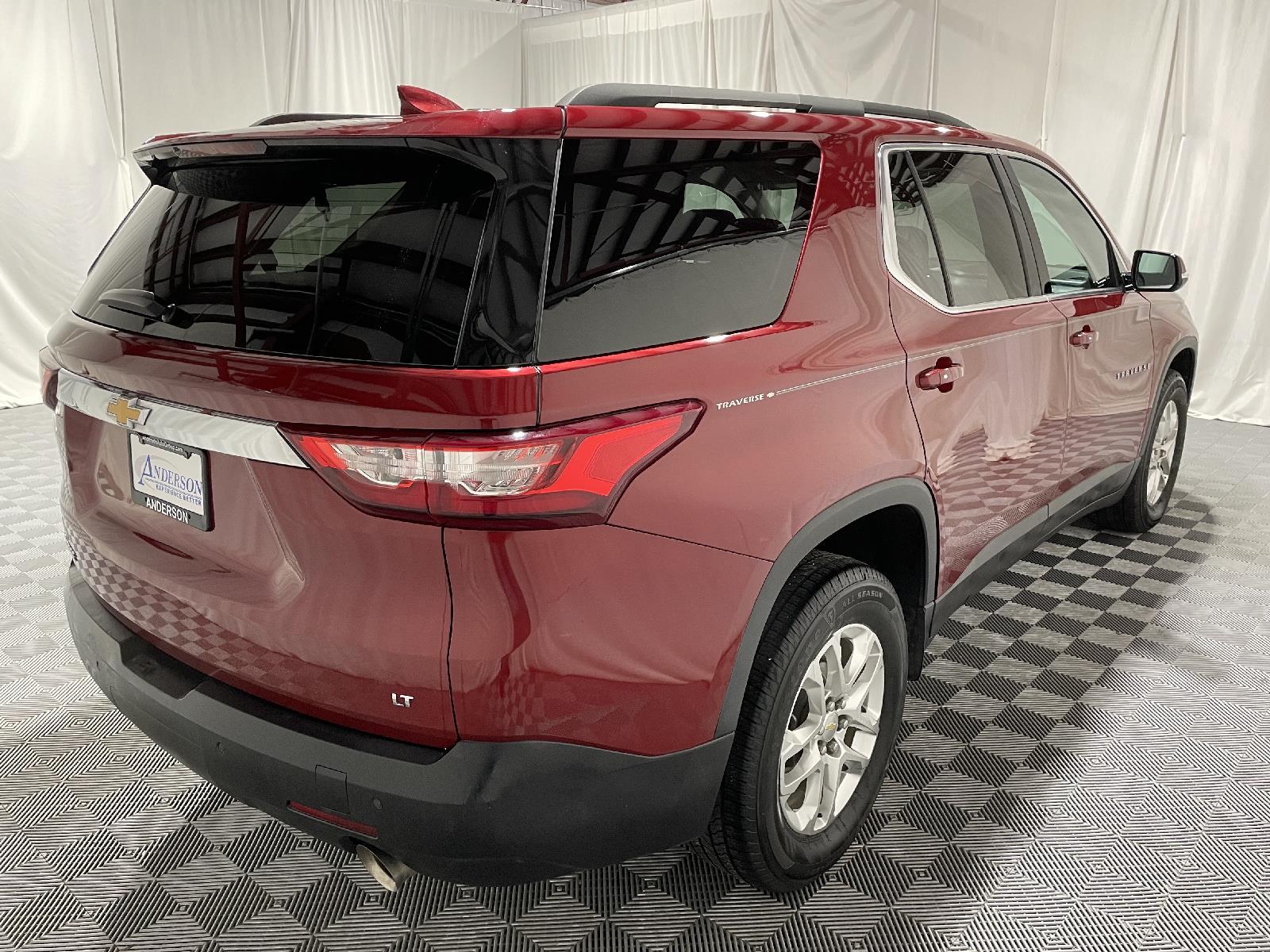 Used 2020 Chevrolet Traverse LT Cloth SUV for sale in St Joseph MO