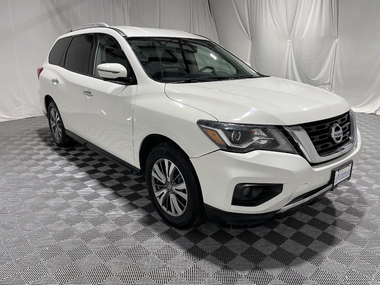 Used 2019 Nissan Pathfinder SL SUV for sale in St Joseph MO