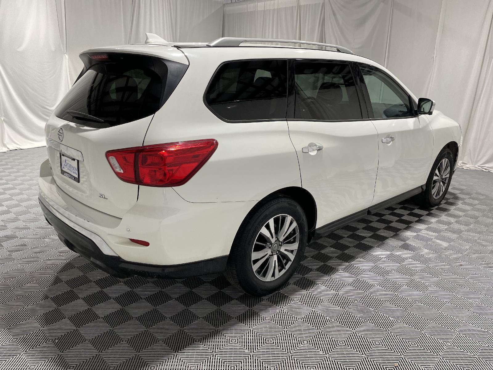 Used 2019 Nissan Pathfinder SL SUV for sale in St Joseph MO