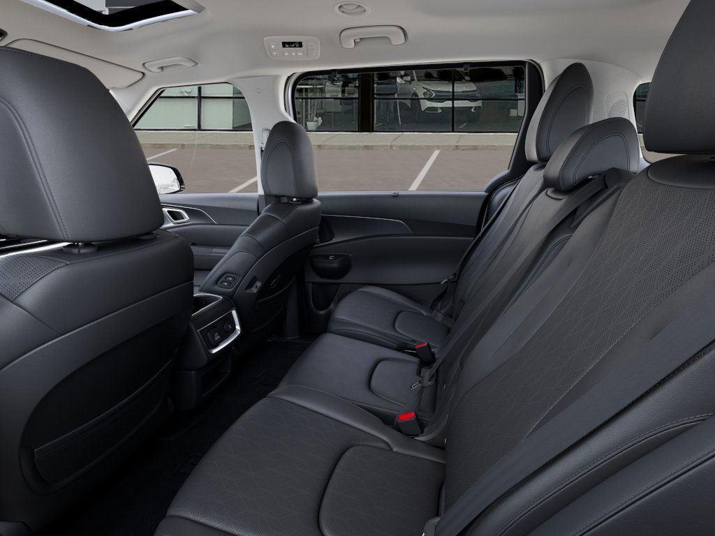 New 2025 Kia Carnival Hybrid SX Minivan for sale in St. Joseph MO