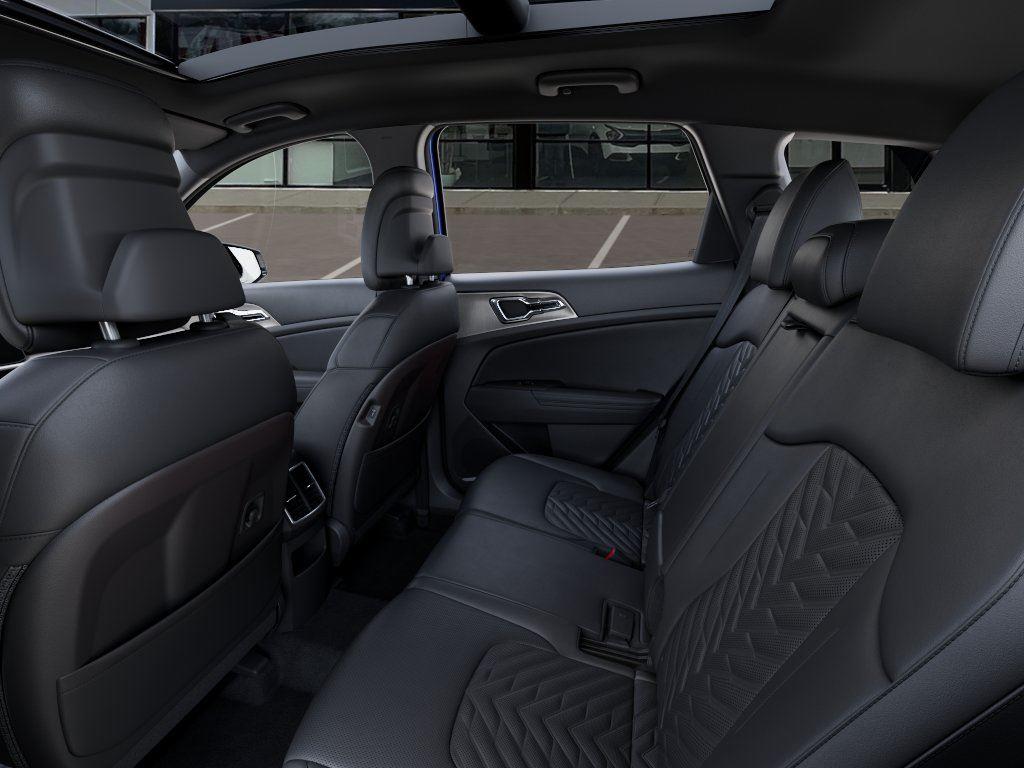 Vehicle photo 18