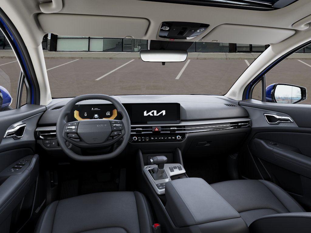 Vehicle photo 14