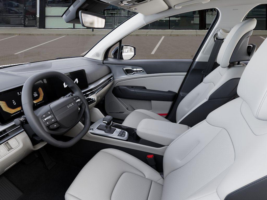 Vehicle photo 17