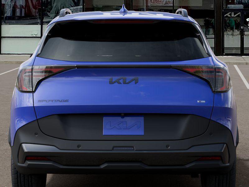 Vehicle photo 13