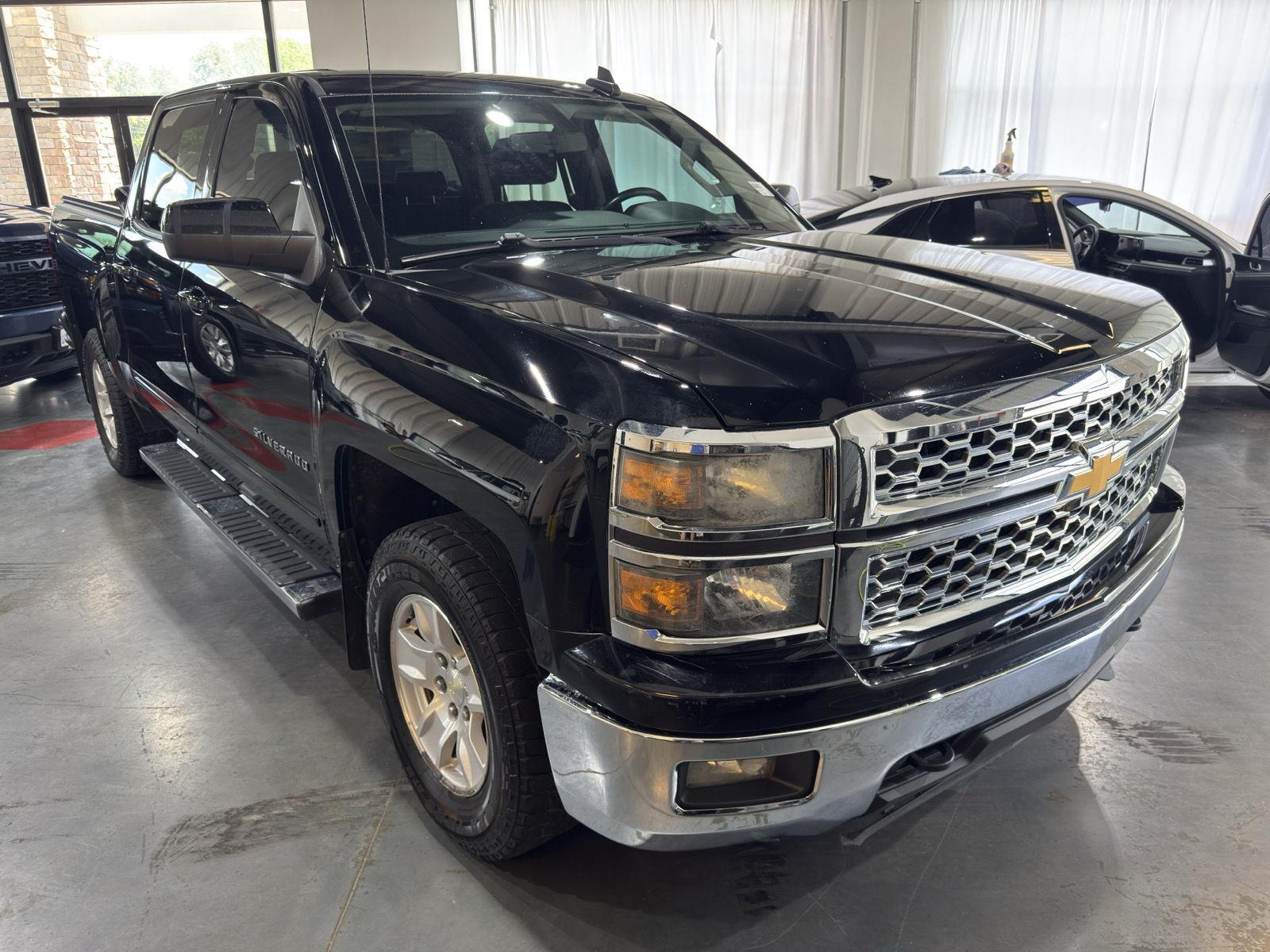 Vehicle photo 5