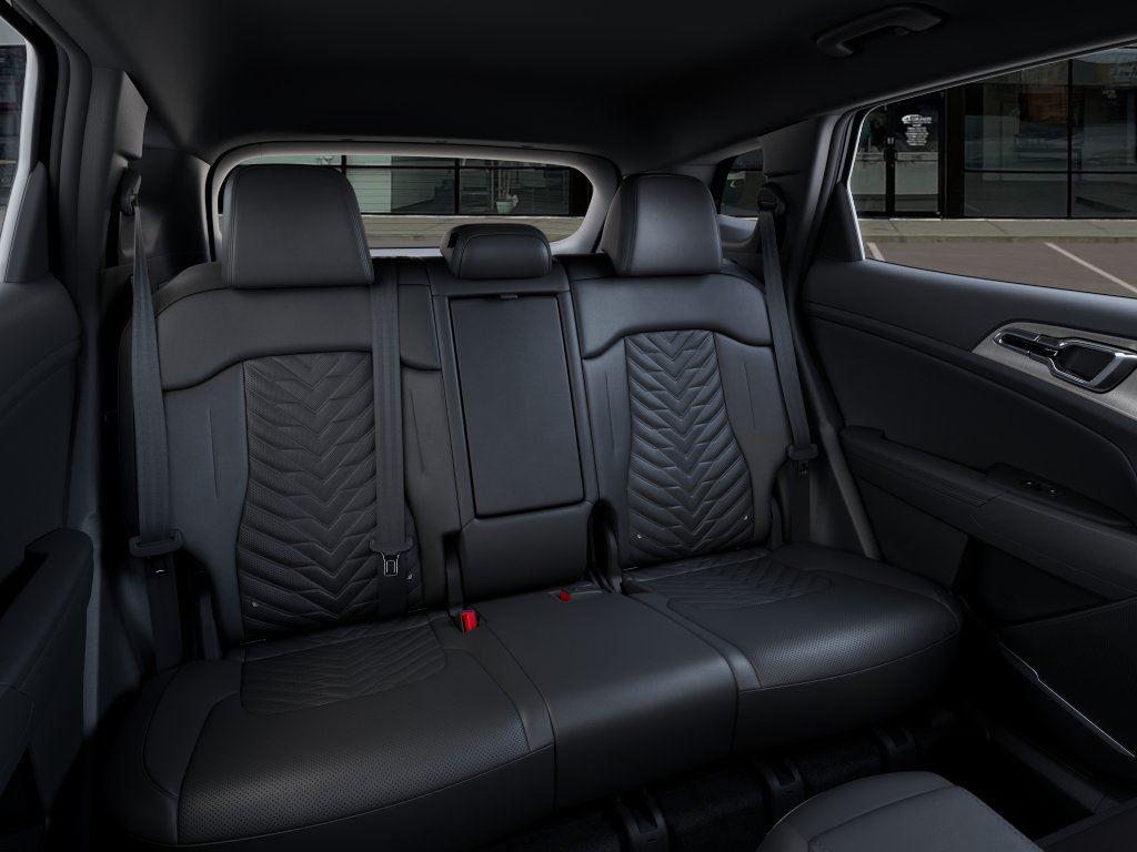 Vehicle photo 16