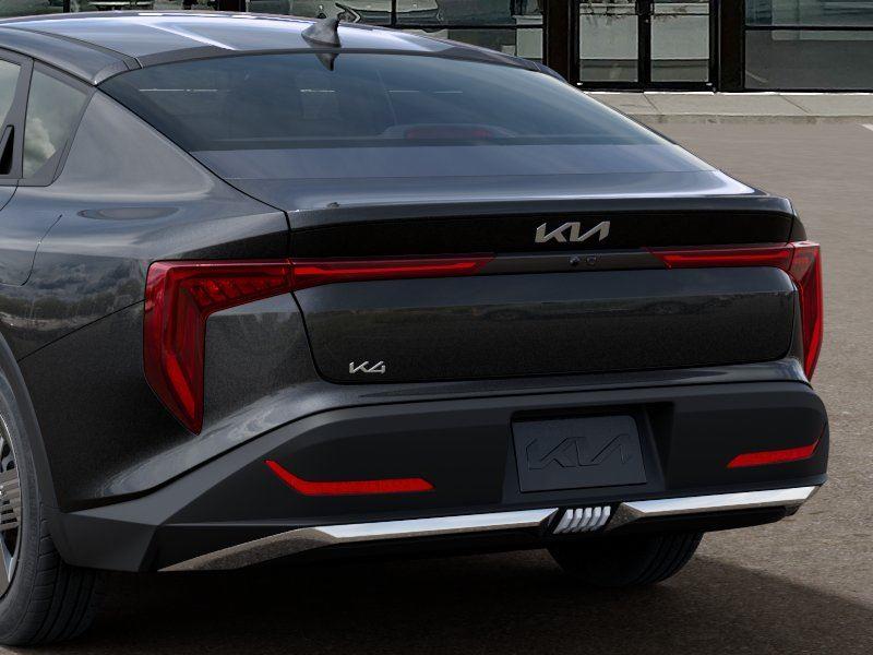 Vehicle photo 13