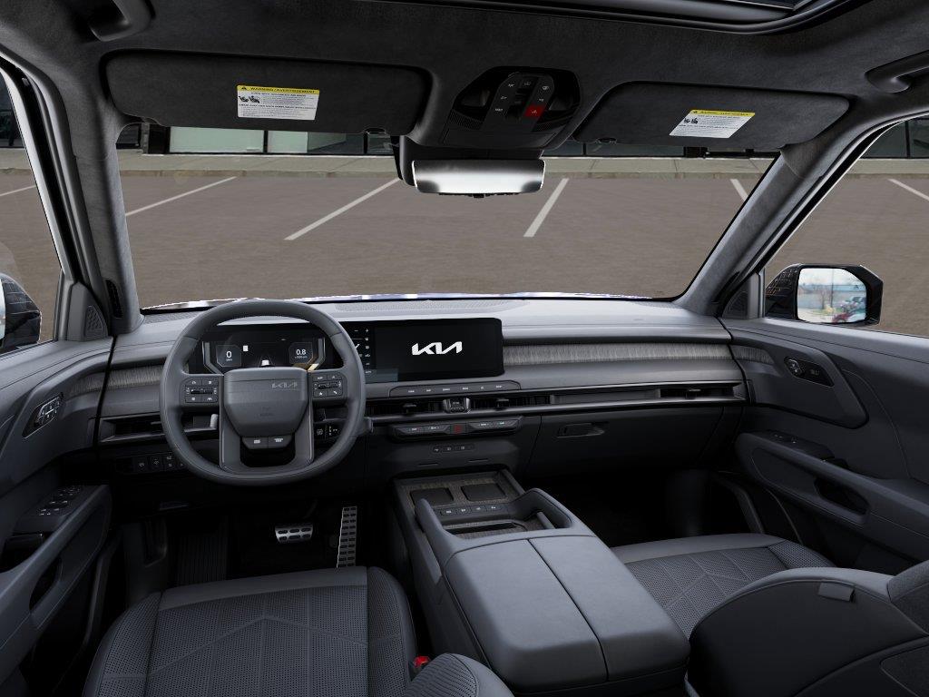 Vehicle photo 14