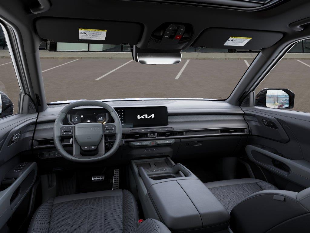 Vehicle photo 14