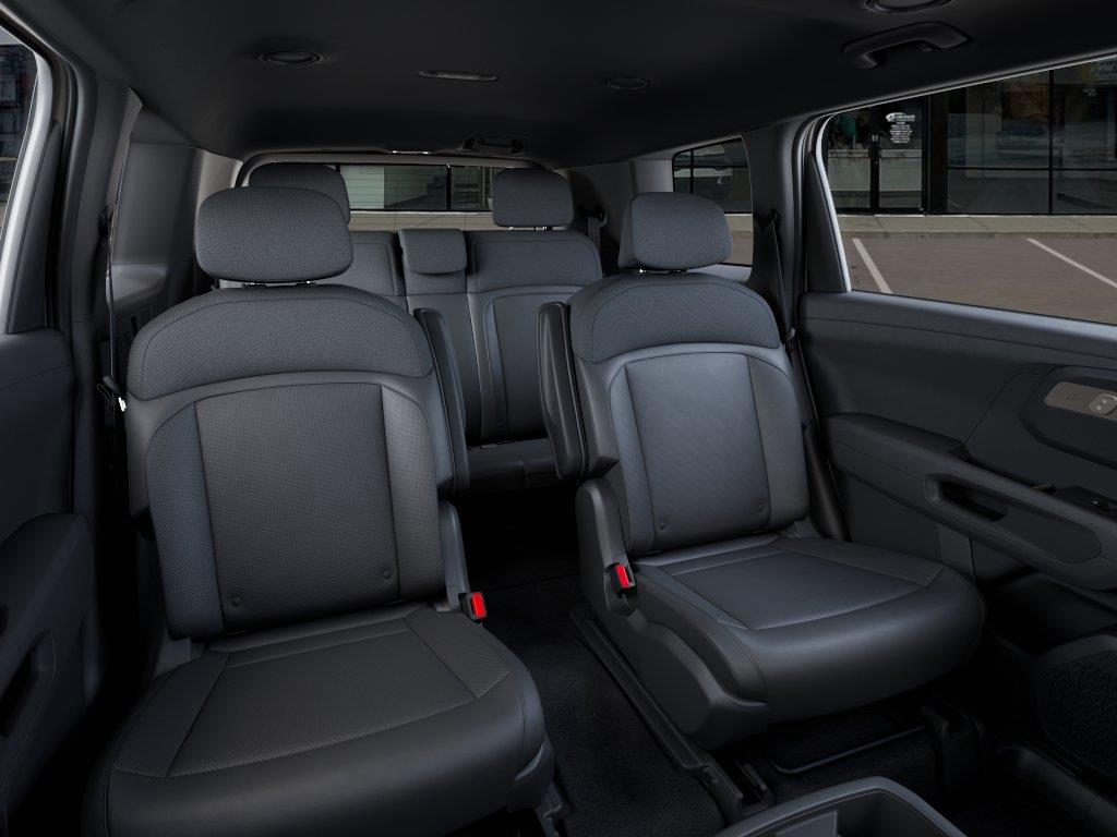 Vehicle photo 16
