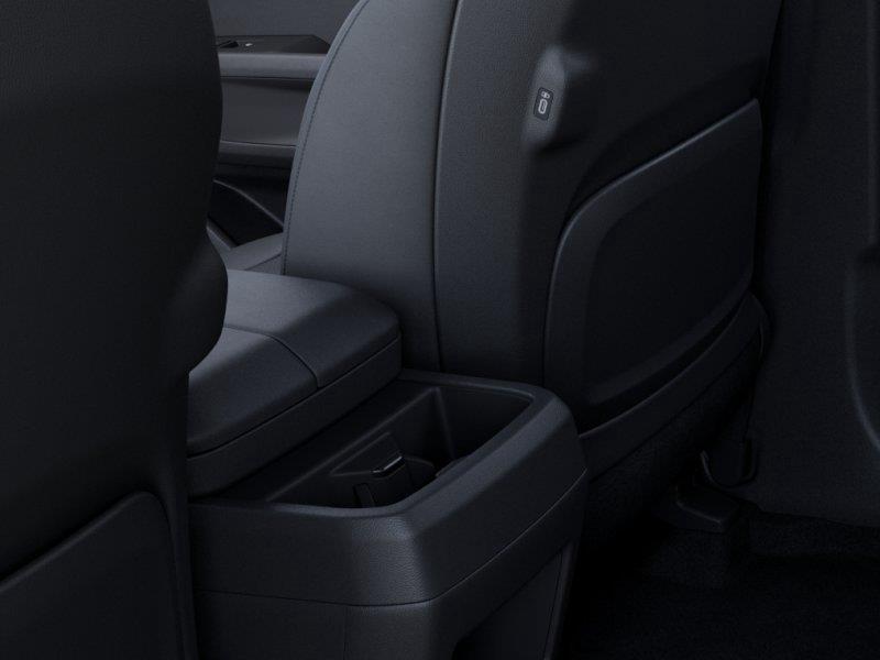 Vehicle photo 26