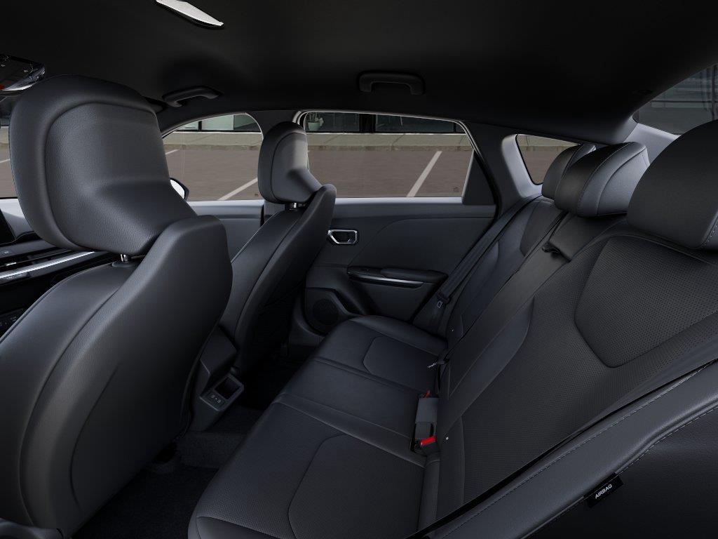 Vehicle photo 18