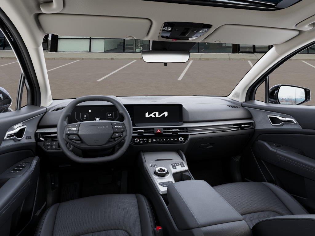 Vehicle photo 14