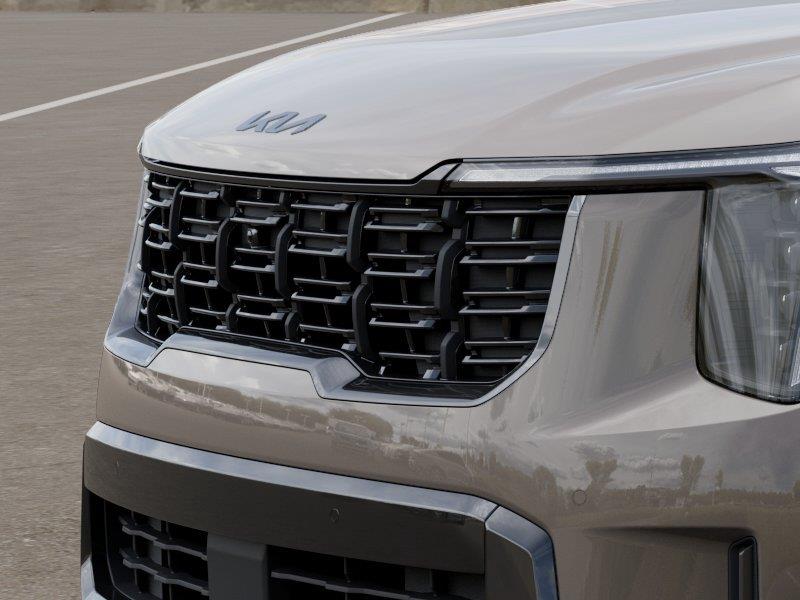 Vehicle photo 12