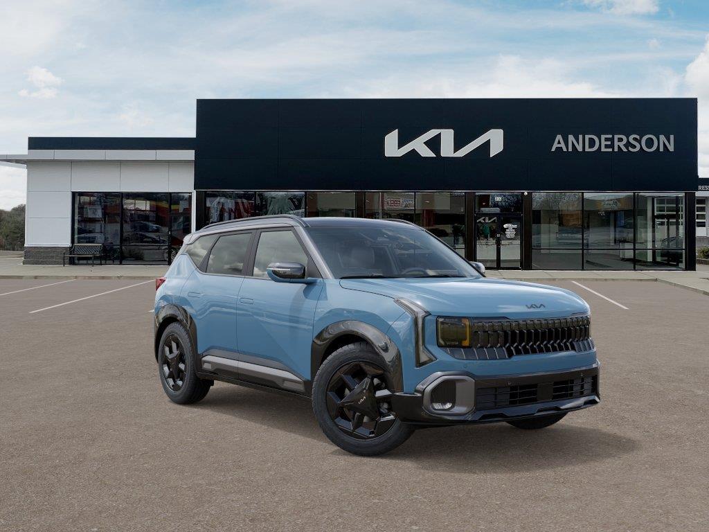 Vehicle photo 8