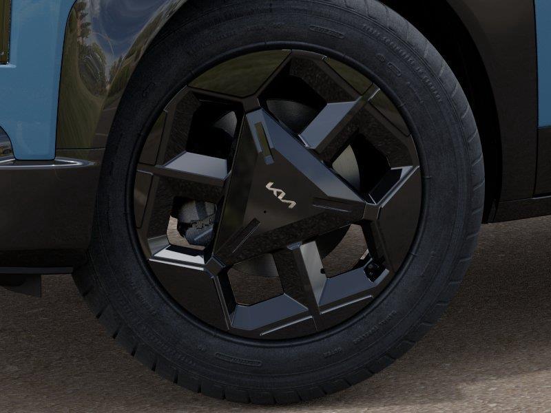 Vehicle photo 9
