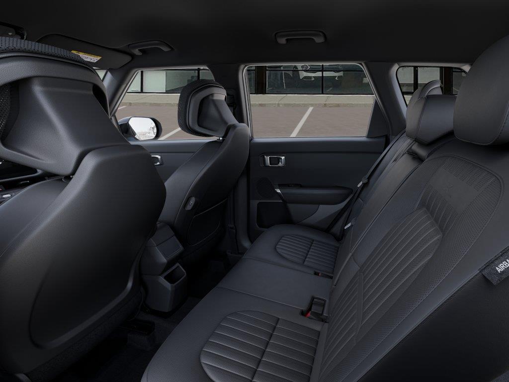 Vehicle photo 18