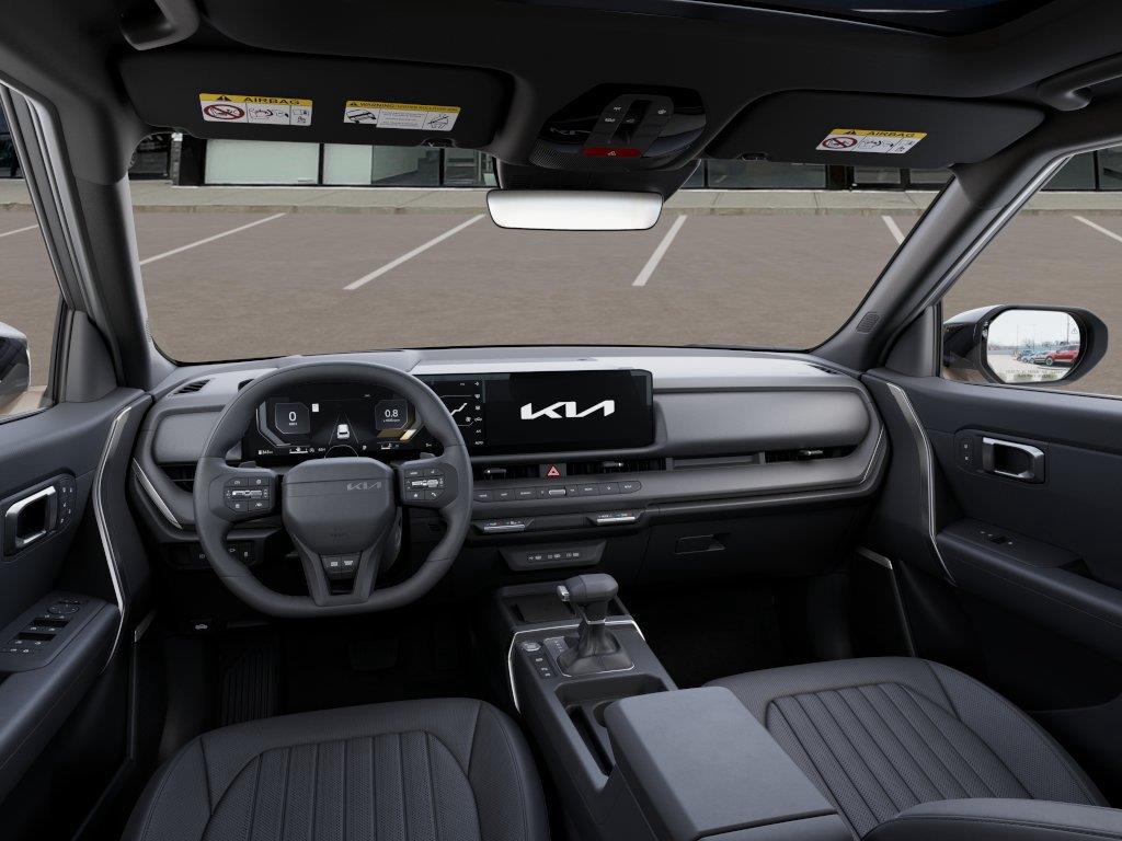 Vehicle photo 14