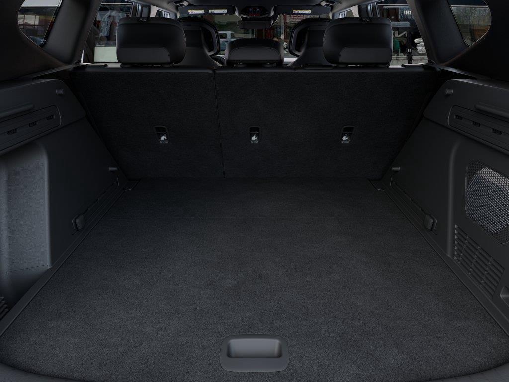 Vehicle photo 19